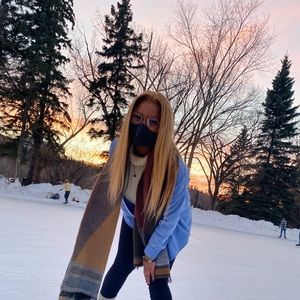 Meet your Posher, Meron